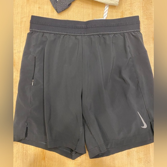 Nike 6” Lined Athletic Shorts 2 pair - Picture 1 of 2